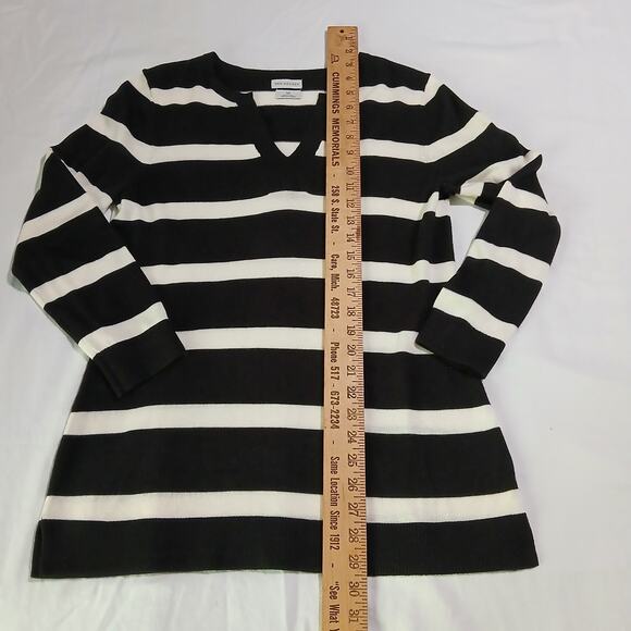 Van Heusen M long-sleeved  Black & White Stripe Tunic sweater light-weight - Picture 2 of 12